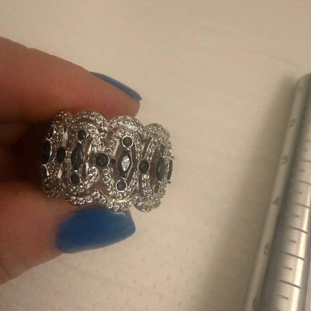 Bomb Party Wide Band Ring Size 8.5 Silver Tone Black Stones